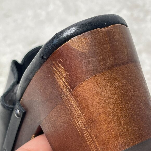 UGG #1117358 Women's Black Boho Judi Leather Wooden Clogs Slip On Shoes Size 9 - Picture 16 of 16